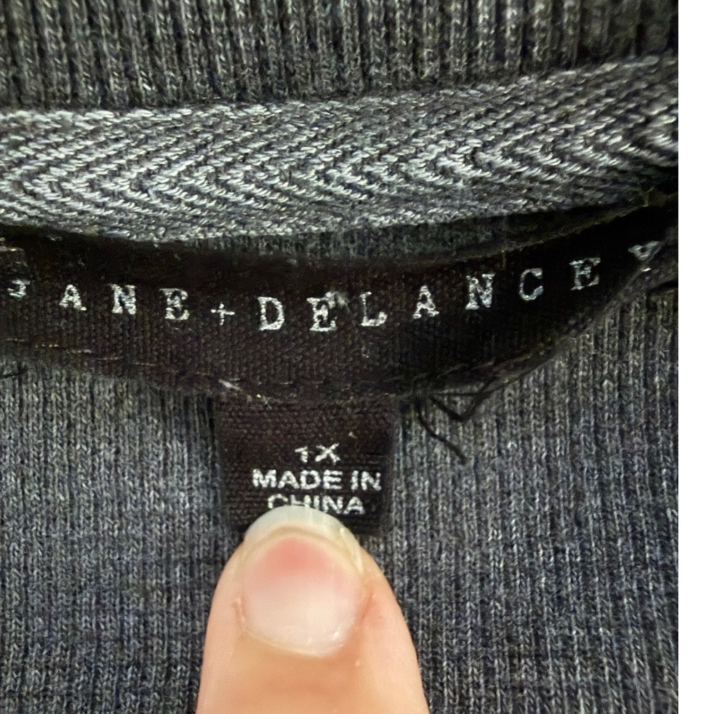Jane + Delancey Womens 1X Mineral Wash Waffle Knit Sweatshirt Charcoal Gray Top - Picture 3 of 5